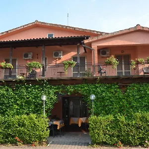 La Mimosa Hotel